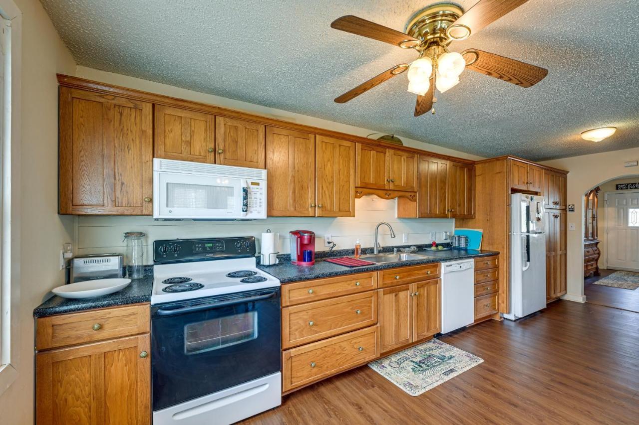 Whittier Vacation Rental Cabin With Private Hot Tub エクステリア 写真